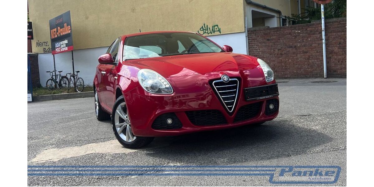 Alfa Romeo Giulietta 125.000 km 6.480 € Berlin - Pankow 13187