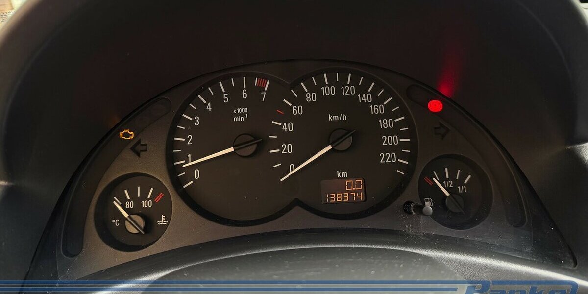 Opel Corsa Basis*Pano*2-E-Fen*Radio*USB*Export* 138.374 km 1.100 &euro; Berlin 13187