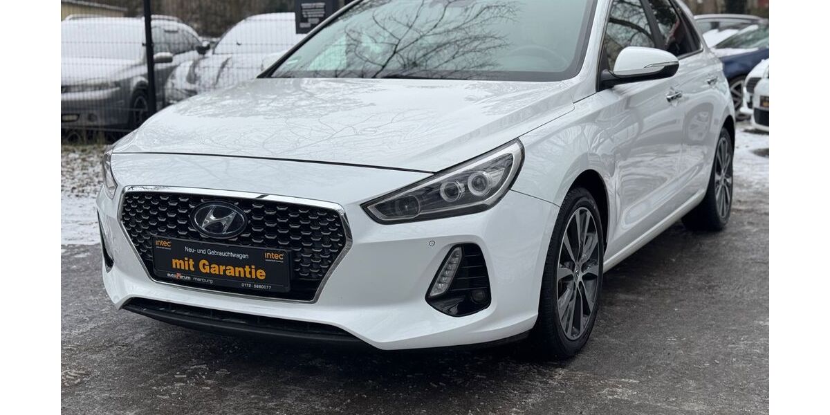 Hyundai i30 160.000 km 9.999 &euro; Berlin 12347
