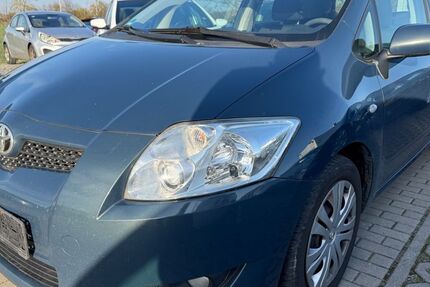 Toyota Auris 171.000 km 3.900 &euro; Wildau 15745