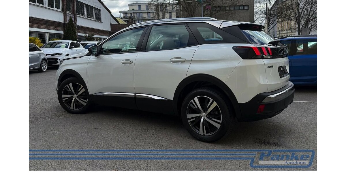 Peugeot 3008 Pano*F+R-Cam*Leder*Navi*Car-Play*E-Heck* 68.784 km 15.990 &euro; Berlin 13187