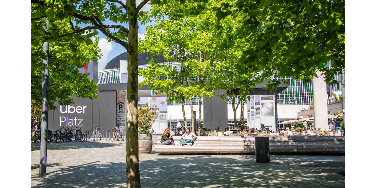 Haute Résidence mit Balkon und Loggia in Friedrichshain - klassisch inspiriert, modern inszeniert 4 zimmer