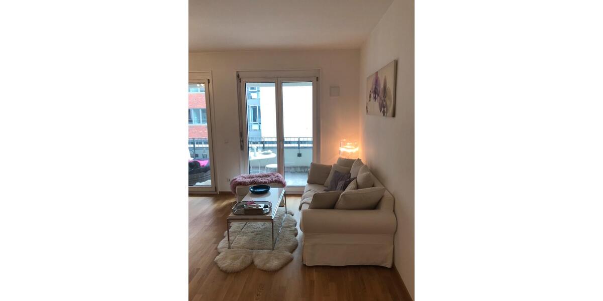 Etagenwohnung Berlin Mitte - 2 Zimmer, 65 m&sup2;, 1.780&euro; | Angebot:24719273