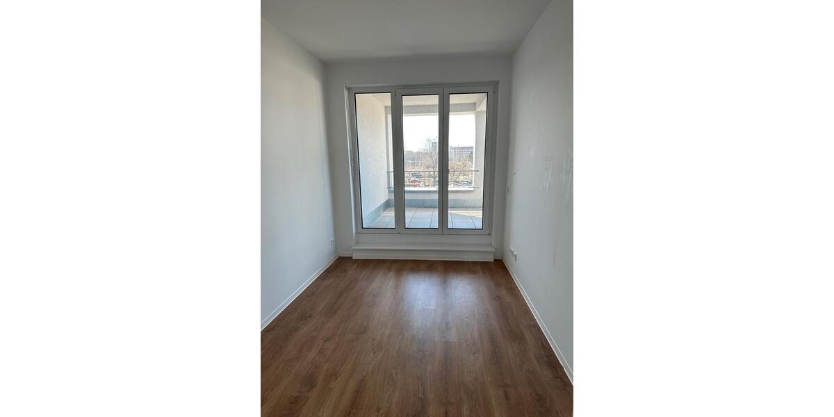 Dachgeschoßwohnung Berlin Lichtenberg - 2 Zimmer, 72 m&sup2;, 1.508&euro; | Angebot:26380440