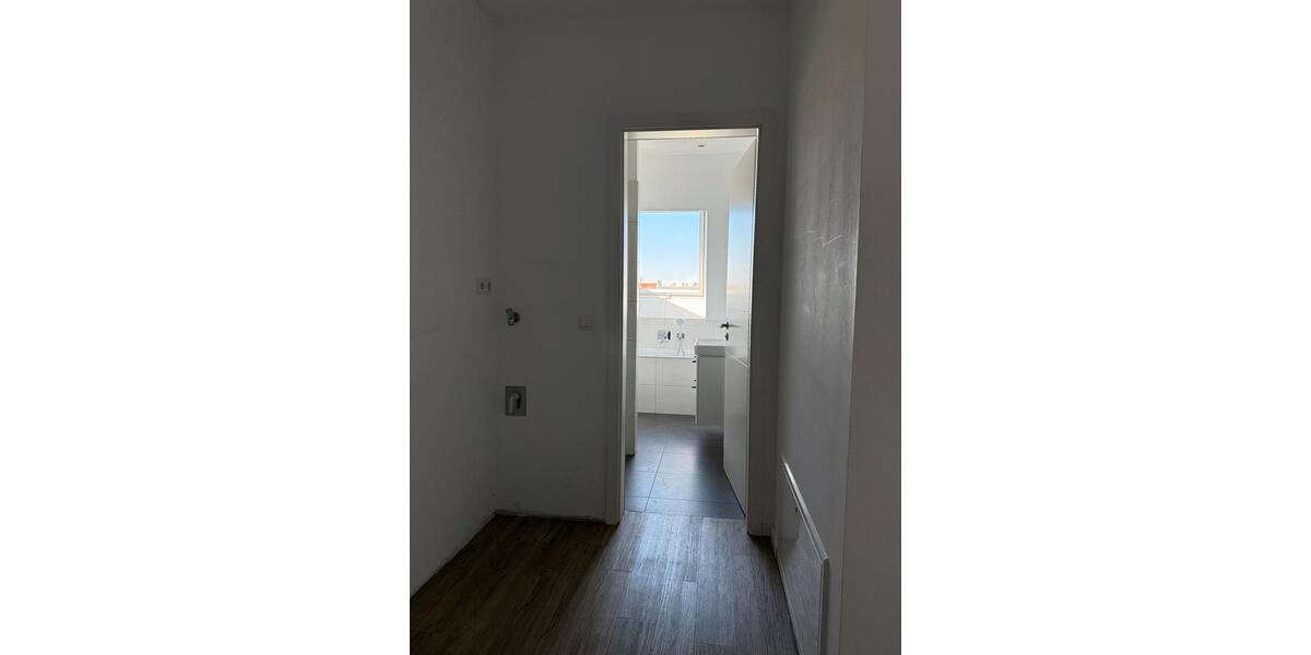 Dachgeschoßwohnung Berlin Rummelsburg - 2 Zimmer, 60 m&sup2;, 1.600&euro; | Angebot:26420895