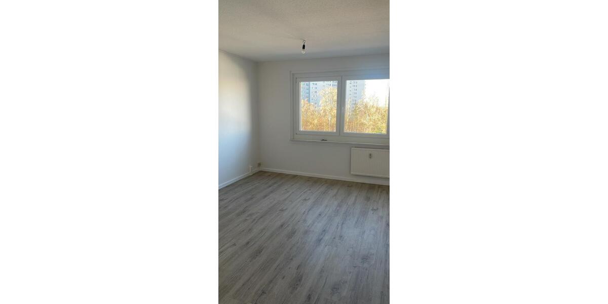 Etagenwohnung Berlin Marzahn-Hellersdorf - 1 Zimmer, 32 m&sup2;, 580&euro; | Angebot:27714716