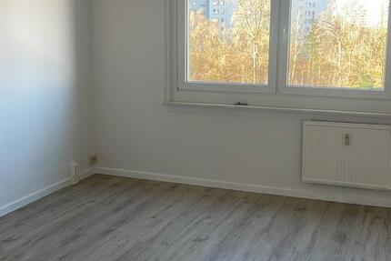 Wohnung Berlin Marzahn-Hellersdorf - 1 Zimmer, 32 m&sup2;, 580&euro; | Angebot:27714716