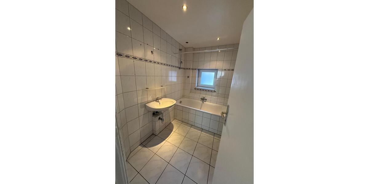 Etagenwohnung Berlin Reinickendorf - 4 Zimmer, 110 m&sup2;, 2.350&euro; | Angebot:26476366
