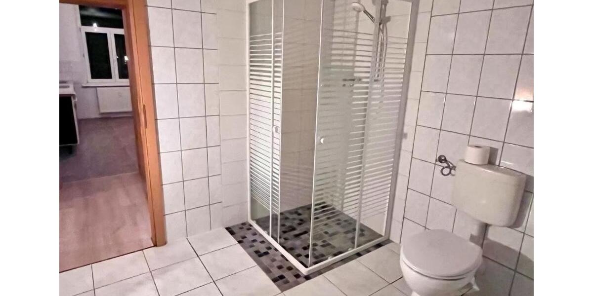 Hochparterre Berlin Marzahn-Hellersdorf - 3 Zimmer, 70 m&sup2;, 400&euro; | Angebot:25948354