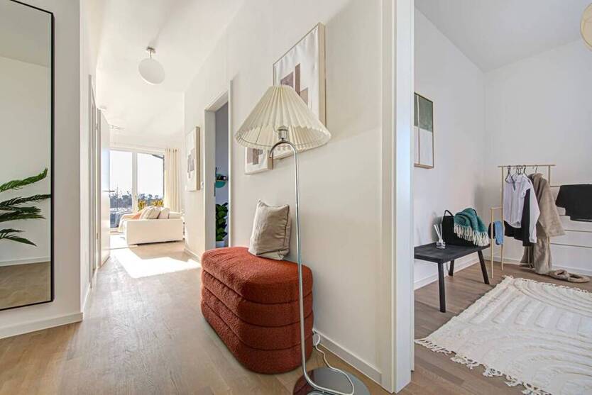 Balkon, Aufzug, Stellplatz: 3-Zimmer-Wohnung im NEUBAU-Quartier - Insel Eiswerder direkt am Wasser