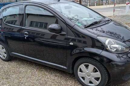 Toyota Aygo 151.943 km 2.000 &euro; Berlin-Karlshorst 10318