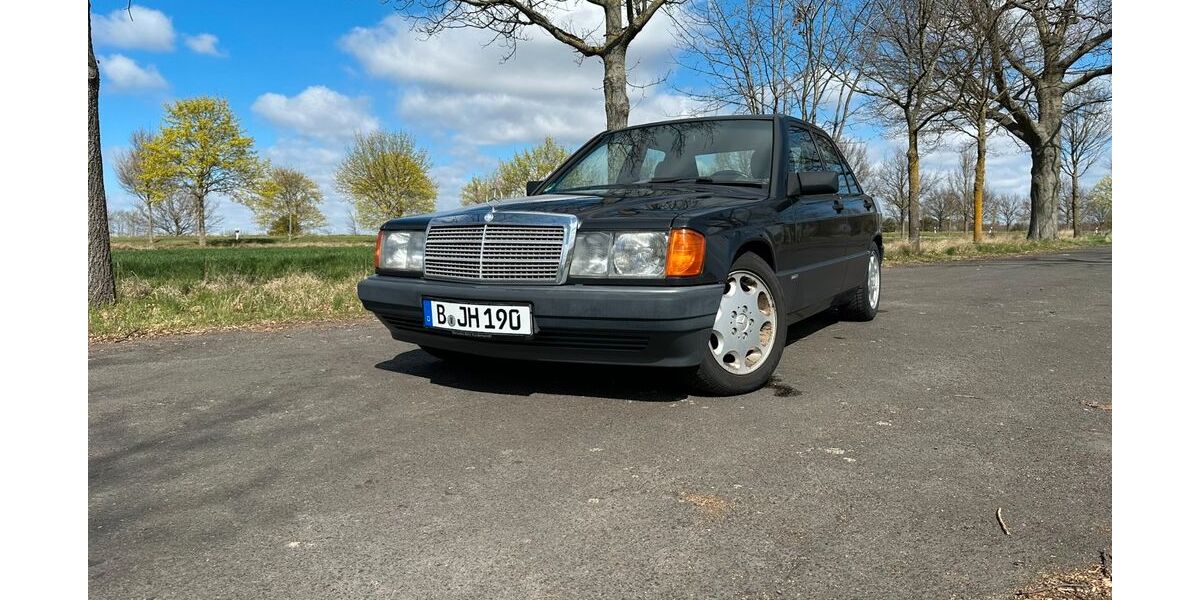 Mercedes-Benz 190 182.000 km 6.000 &euro; Berlin 12355