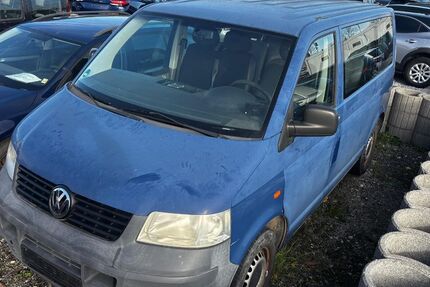 VW T5 Transporter 271.101 km 3.000 &euro; Berlin 13597