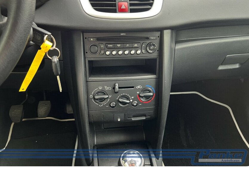 Peugeot 207 Urban Move*Klima*AHK*2-Hand*Radio* 83.854 km 1.980 € Berlin 13187