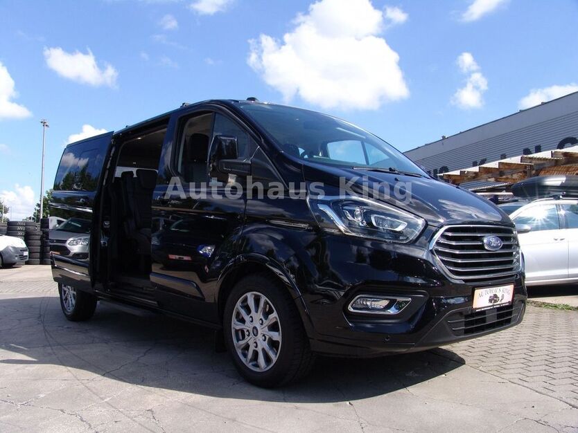 Ford Tourneo Custom 57.000 km 41.880 € Berlin 12681