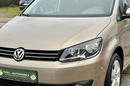 VW Touran 153.000 km 7.450 &euro; Berlin 12307