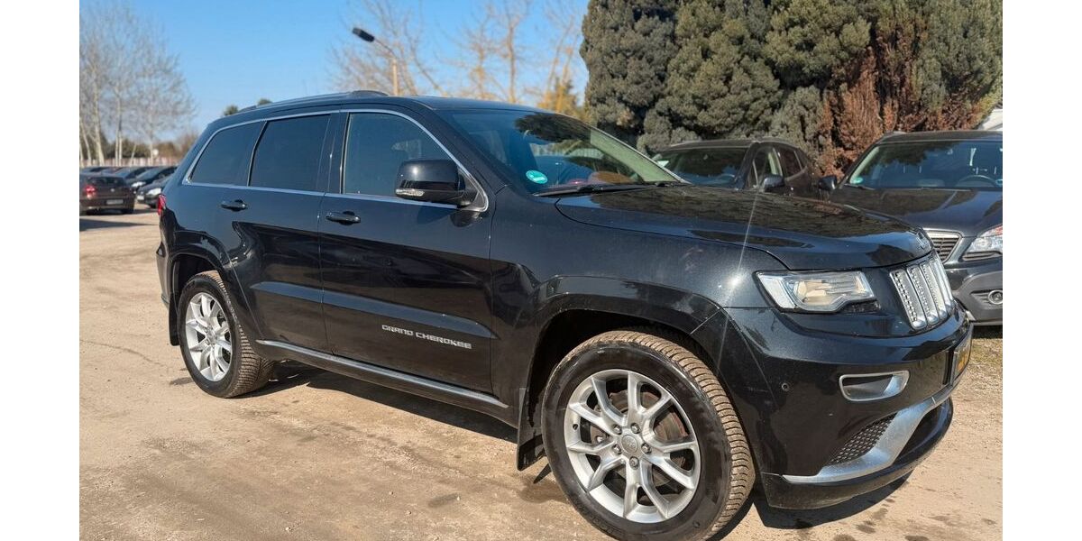 Jeep Grand Cherokee 124.448 km 19.990 &euro; Berlin 13127