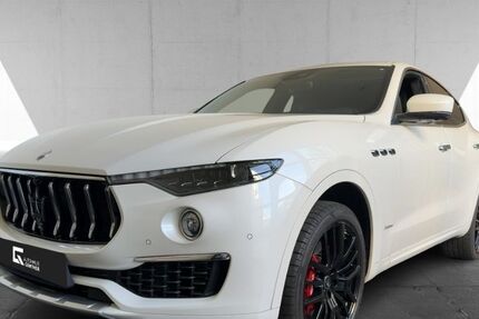 Maserati Levante 52.356 km 55.550 € Berlin 10587