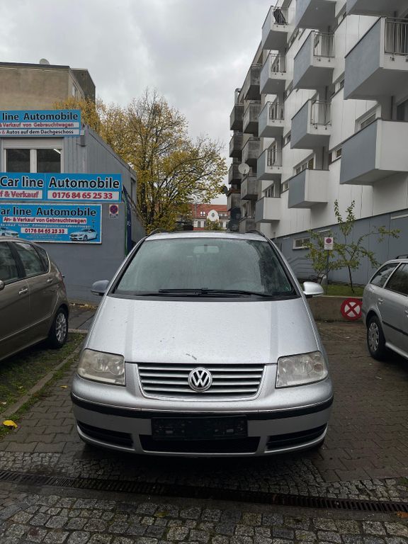 VW Sharan 244.000 km 3.990 € Berlin 12105