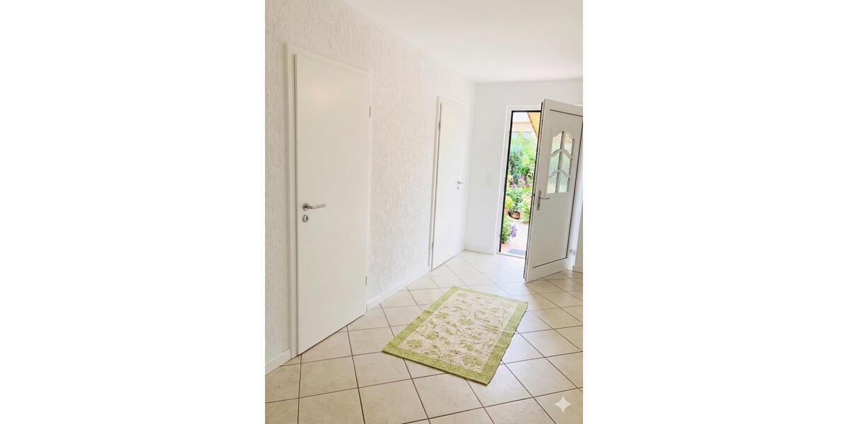 Einfamilienhaus Neuenhagen bei Berlin - 4 Zimmer, 111 m&sup2;, 1.800&euro; | Angebot:26678963