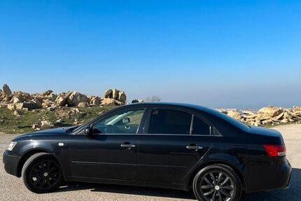 Hyundai SONATA 246.113 km 4.300 &euro; Berlin 14055