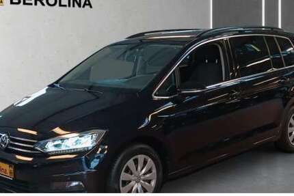 VW Touran 130.711 km 17.444 € Berlin 10709