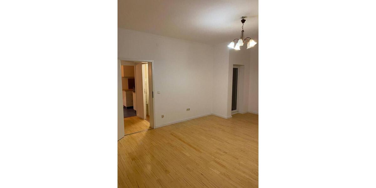 Etagenwohnung Berlin Charlottenburg-Wilmersdorf - 1 Zimmer, 47 m&sup2;, 900&euro; | Angebot:24563180