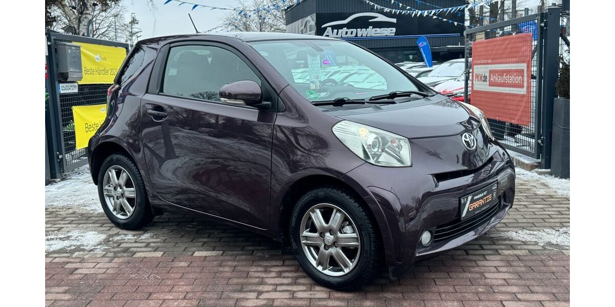 Toyota IQ 76.152 km 7.990 &euro; BERLIN 13127