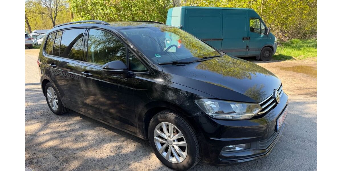 VW Touran 100.000 km 14.500 &euro; Hönow 15366