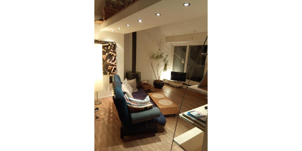 Dachgeschoßwohnung Berlin Charlottenburg-Wilmersdorf - 4 Zimmer, 100 m&sup2;, 1.800&euro; | Angebot:25418176