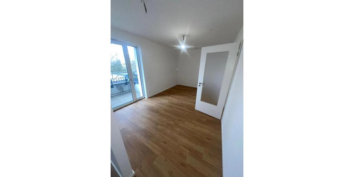 Etagenwohnung Berlin Lichtenberg - 1 Zimmer, 37 m&sup2;, 665&euro; | Angebot:26002257