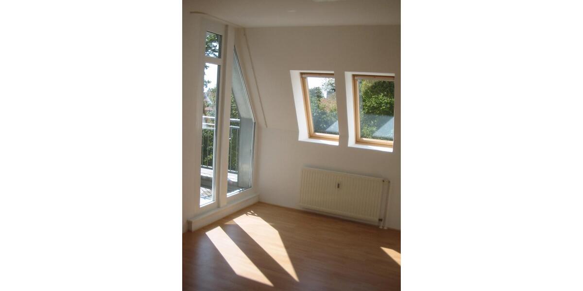 Dachgeschoßwohnung Berlin Spandau - 2 Zimmer, 52 m&sup2;, 160.000&euro; | Angebot:26494875