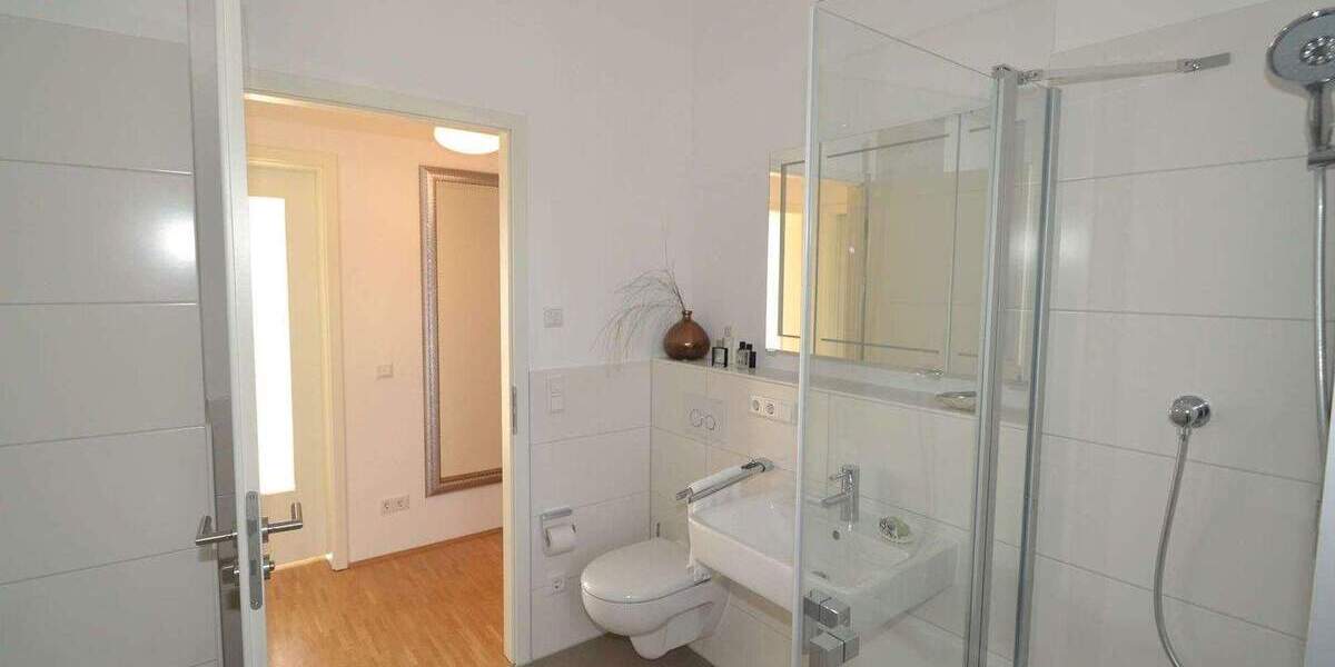 Etagenwohnung Berlin Zehlendorf - 2 Zimmer, 69 m&sup2;, 1.300&euro; | Angebot:25745674