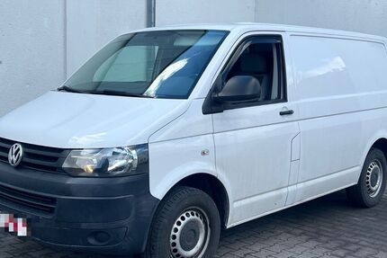 VW T5 Transporter 204.000 km 10.499 &euro; BERLIN 13409