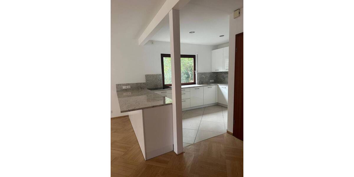 Einfamilienhaus Berlin Kladow - 7 Zimmer, 200 m&sup2;, 2.990&euro; | Angebot:23944546