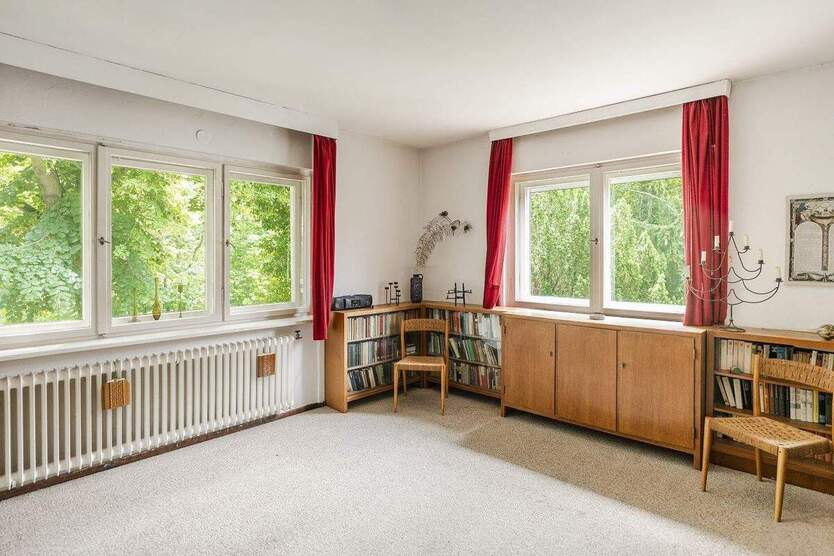 Rarität unweit des Griebnitzsees - Einfamilienhaus aus den 1930er Jahren in der Villenkolonie Neubabelsberg 6 zimmer