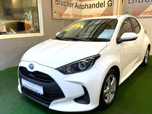 Toyota Yaris 11.000 km 18.950 € Berlin 10827