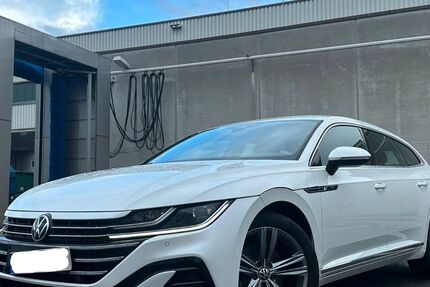 VW Arteon 178.000 km 18.900 &euro; Berlin 10627