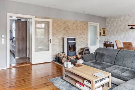 Großzügiges Stadthaus mit Gartenidylle & Pool - Raum für Familie und Generationen 9 zimmer