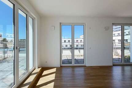 Wohnung Berlin Tempelhof-Schöneberg - 3 Zimmer, 113 m&sup2;, 2.199&euro; | Angebot:27070880