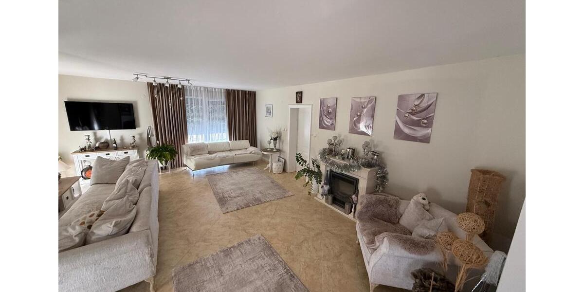 Villa Berlin Charlottenburg-Wilmersdorf - 5 Zimmer, 273 m&sup2;, 490.000&euro; | Angebot:25837691