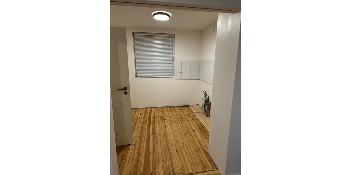 Charmantes Mittelhaus mit Garten in Berlin-Kladow 4 zimmer