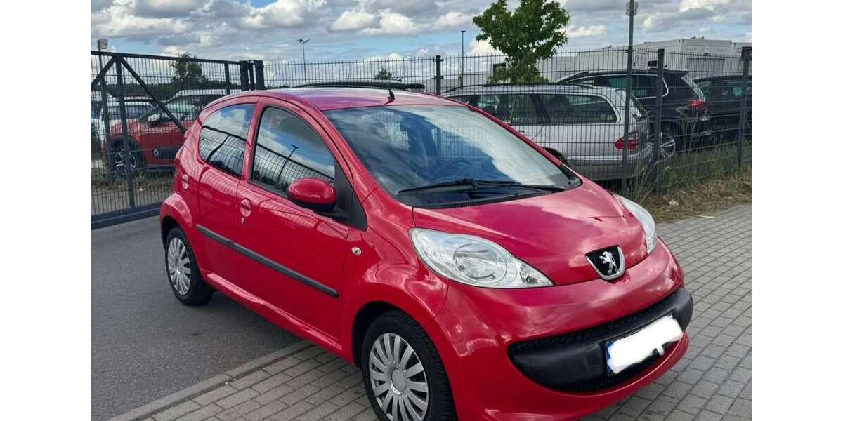 Peugeot 107 77.000 km 3.400 &euro; Berlin 13599