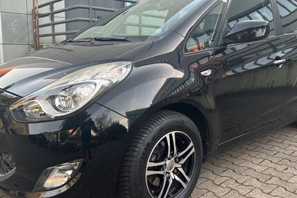 Hyundai ix20 42.620 km 8.980 € Berlin 13353