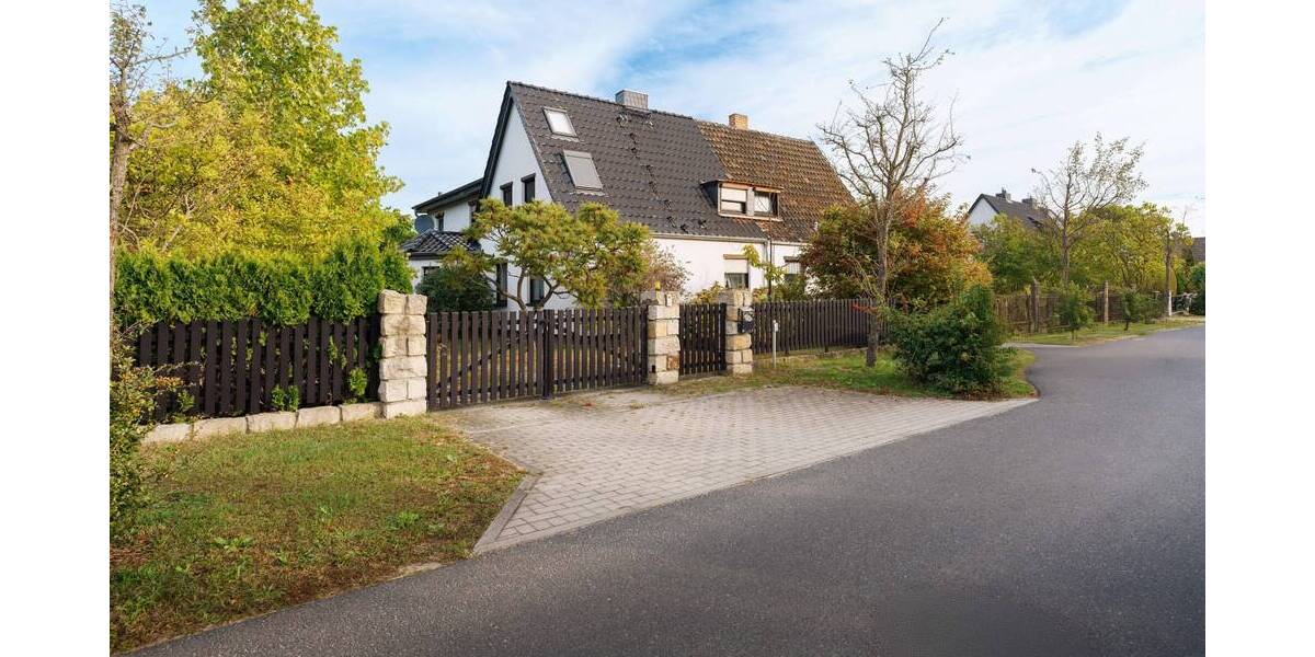 Stadtnah und grün - Charmante Doppelhaushälfte in Ludwigsfelde 6 zimmer
