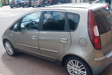 Mitsubishi Colt 140.000 km 1.900 &euro; Berlin 12359