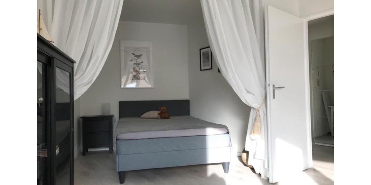 Etagenwohnung Berlin Charlottenburg-Wilmersdorf - 1.5 Zimmer, 41 m&sup2;, 1.480&euro; | Angebot:25995322