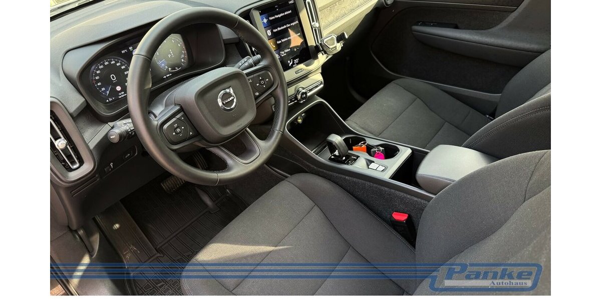 Volvo XC40 Essential 2WD 8G*LED*Virtuall*PDC*BT*Tempo* 15.156 km 25.990 &euro; Berlin 13187