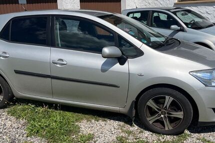 Toyota Auris 120.000 km 2.290 &euro; Berlin 13353