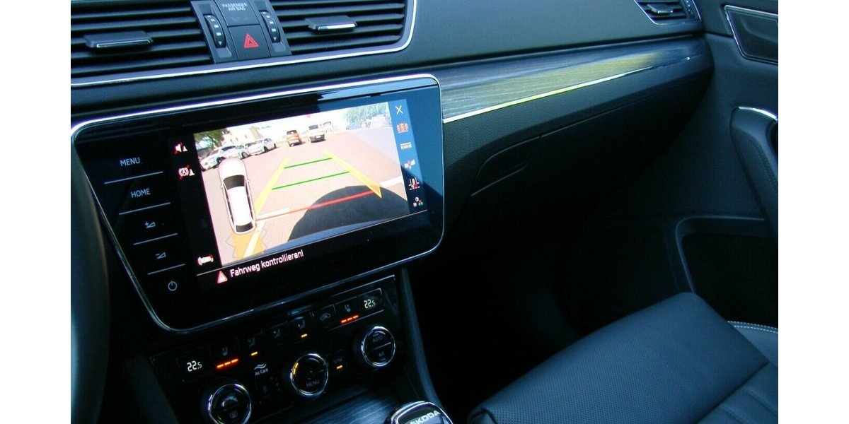 Skoda Superb 2.0TDI Style Pano ACC Columbus Standheizung 26.128 km 34.980 &euro; Falkensee 14612